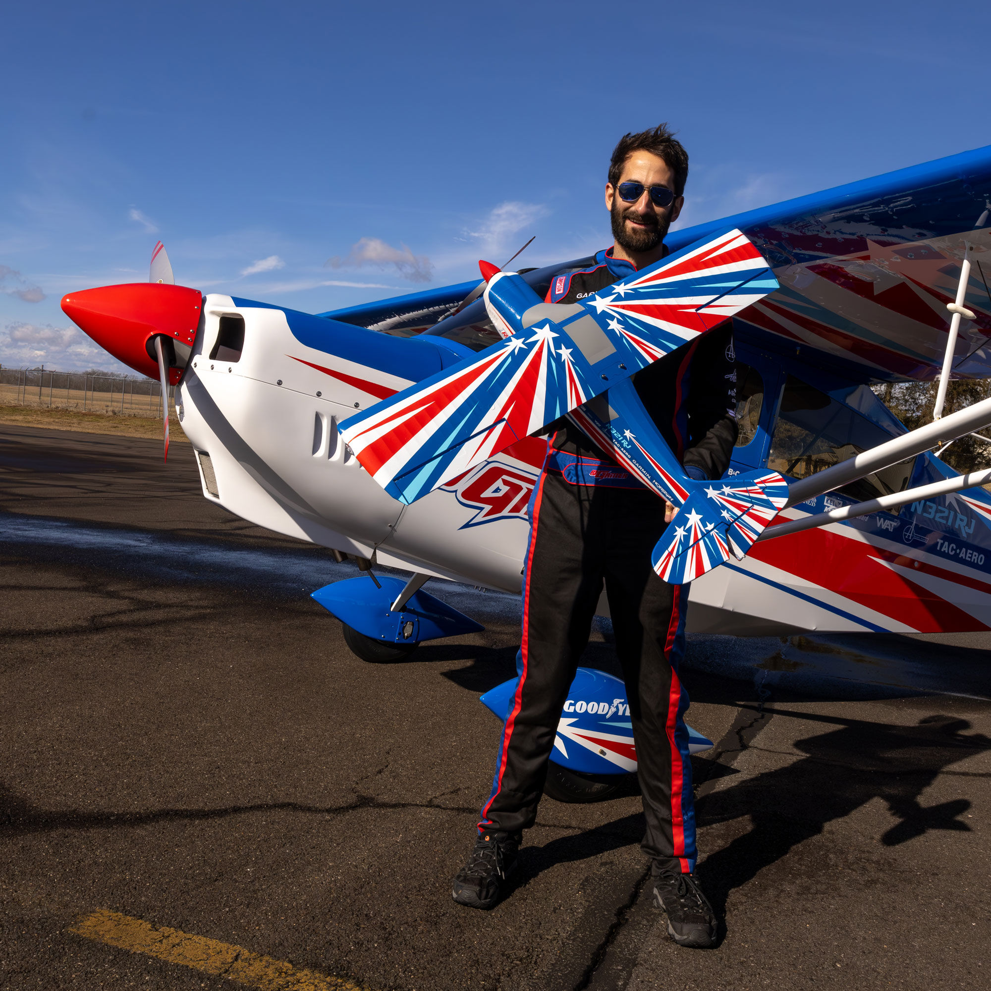 E-flite Decathlon RJG 1.2m BNF Basic with AS3X and SAFE Select