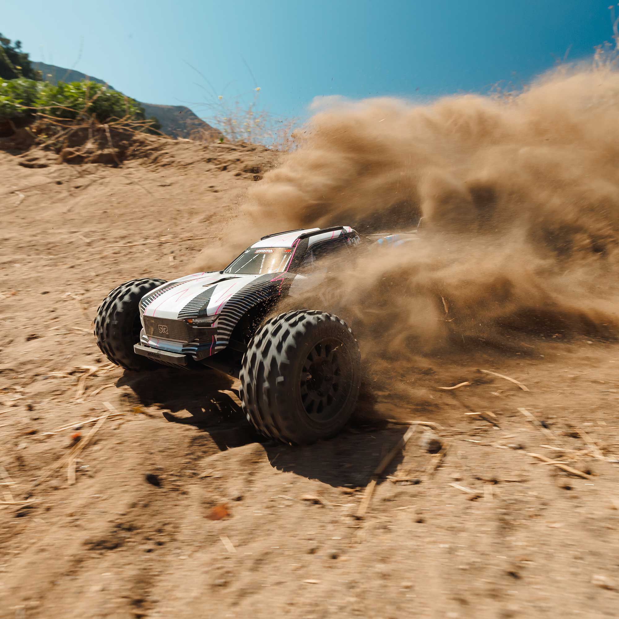 ARRMA 1/10 VORTEKS 2WD RTR Brushed Stadium Truck, Blue