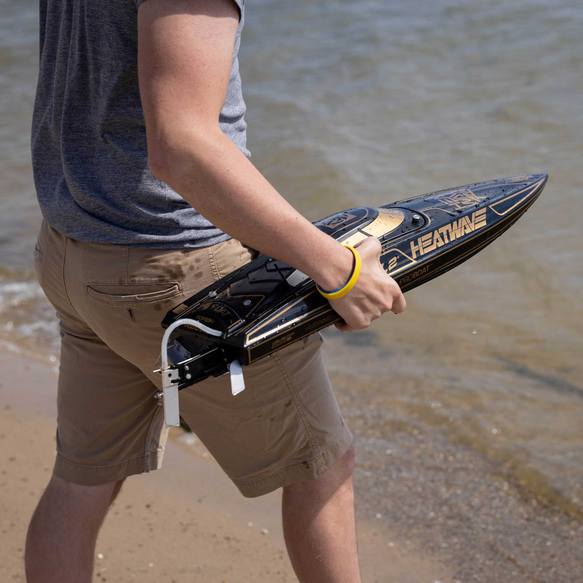 Pro Boat Recoil 2 V2 26" Self-Righting Brushless Deep-V RTR, Heat Wave Visual