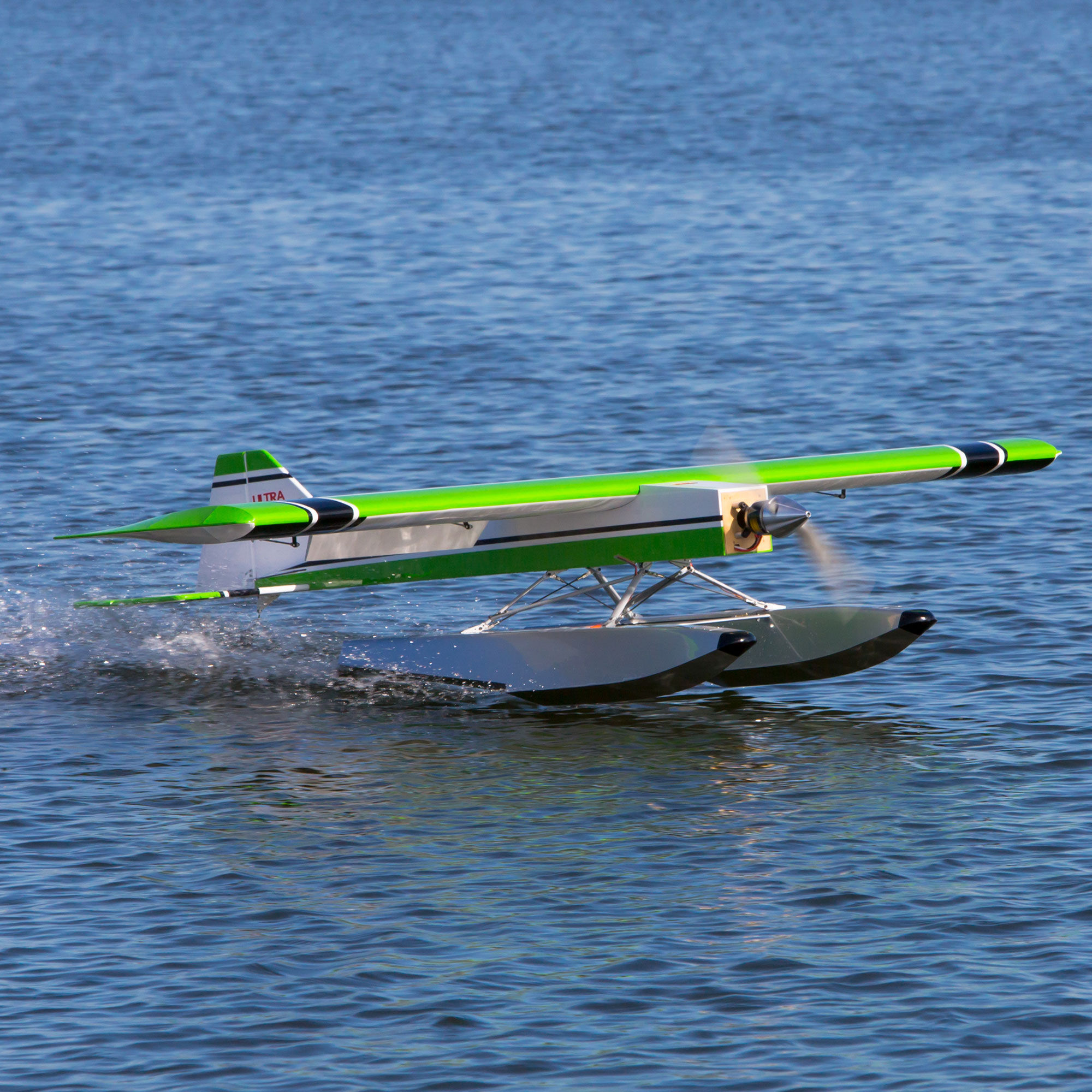 Hangar 9 Ultra Stick 30cc ARF, 81"