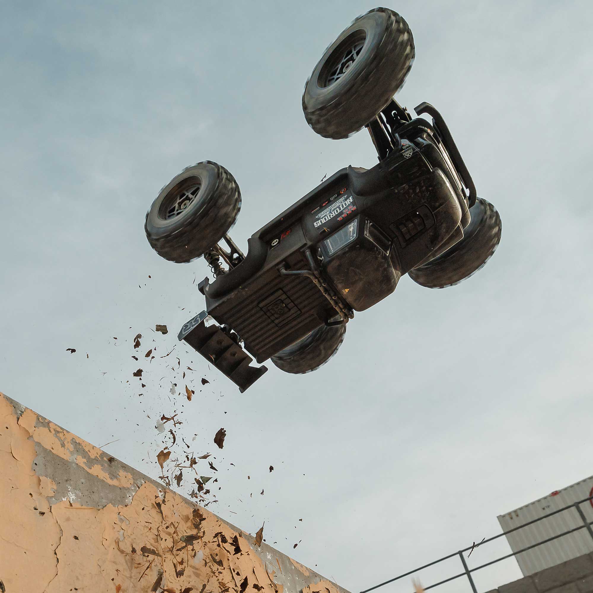 ARRMA 1/8 NOTORIOUS 6S 4X4 RTR Brushless Stunt Truck, Black