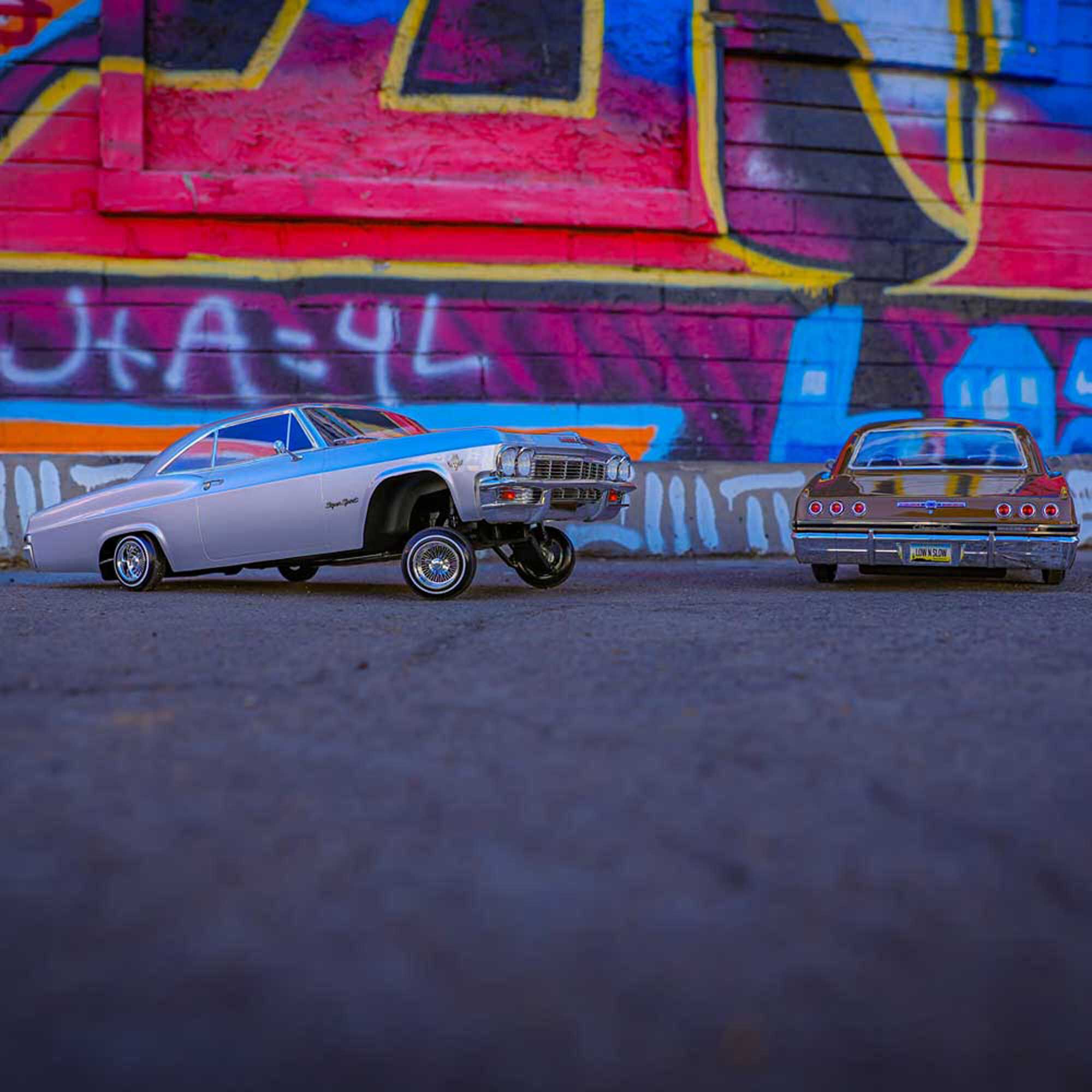 Redcat Racing 1/10 SixtyFive Chevy Impala SS 2WD Hopping Lowrider RTR, Silver