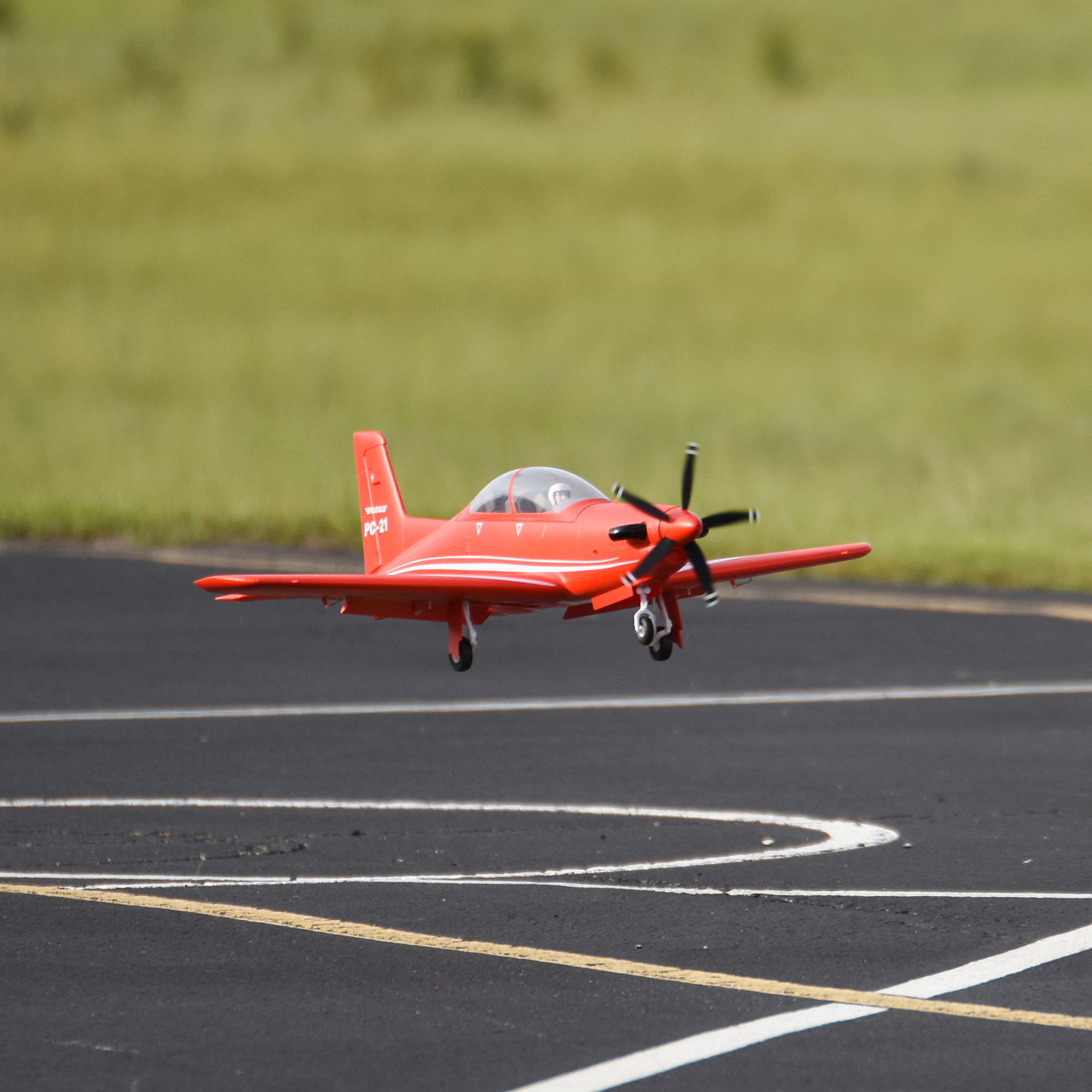 FMS Pilatus PC-21 PNP, 1100mm