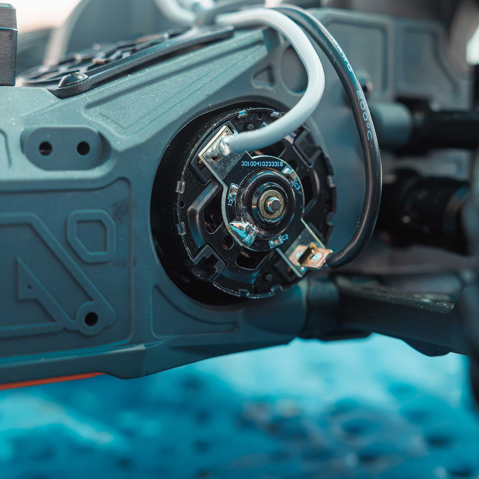 ARRMA 1/10 VORTEKS 2WD RTR Brushed Stadium Truck (Battery & Charger Included), Orange