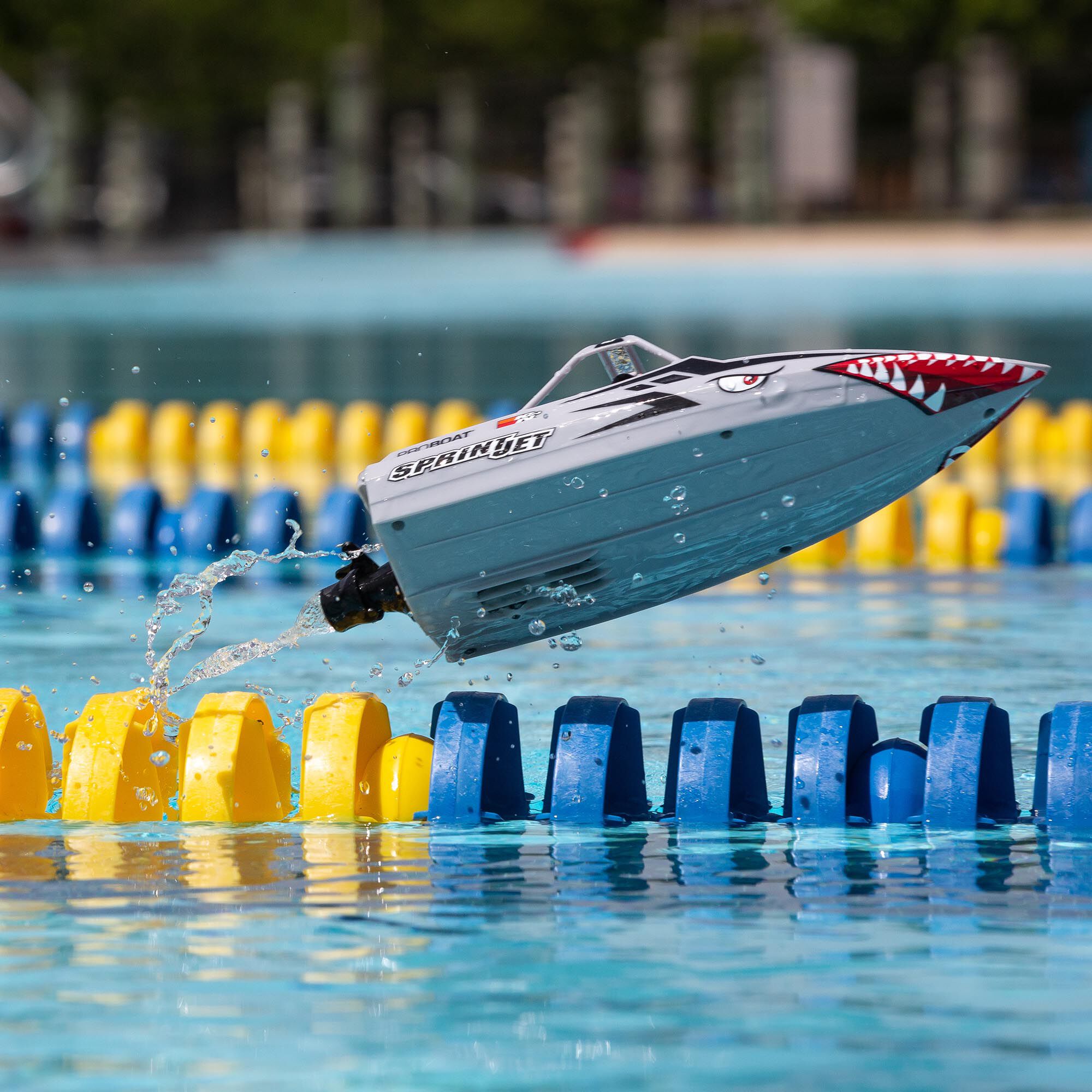 Pro Boat Sprintjet 9" Self-Righting Deep-V Jet Boat Brushed RTR, Silver