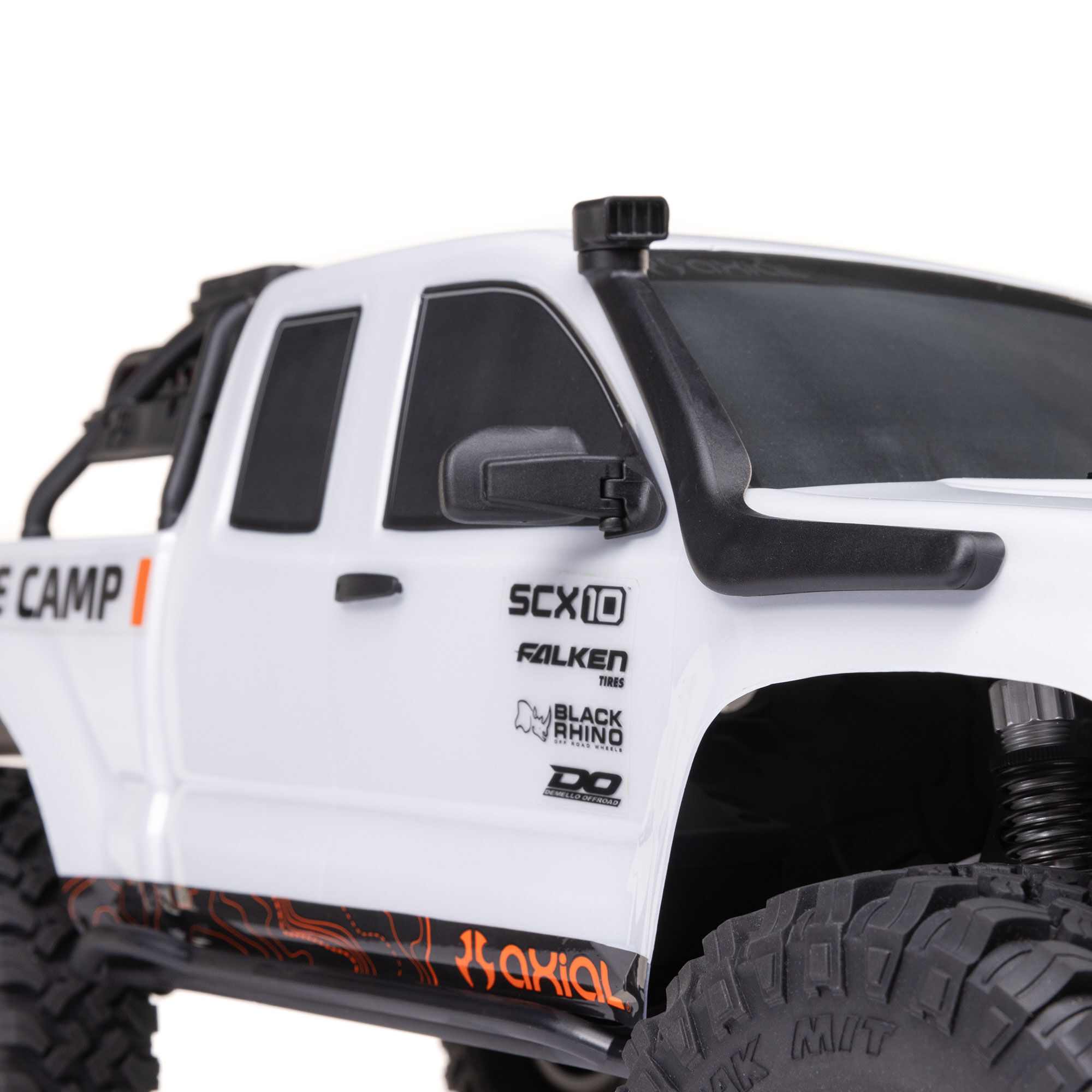 Axial 1/10 SCX10 III Base Camp 4X4 RTR Brushed Rock Crawler, White