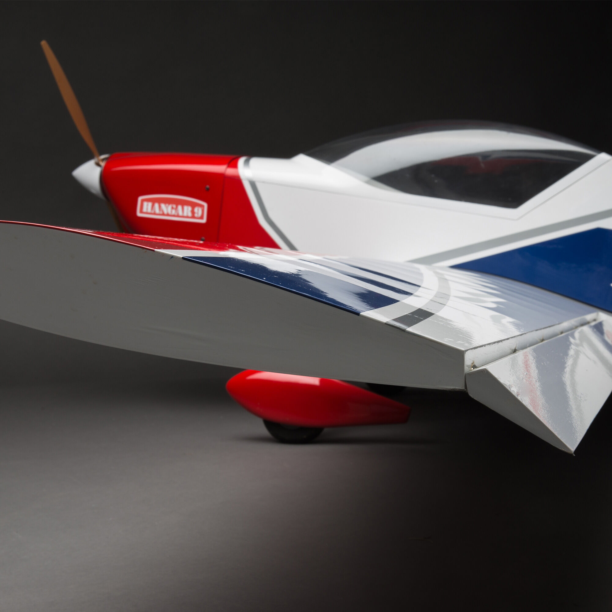 Hangar 9 Tiger 30cc ARF, 90"