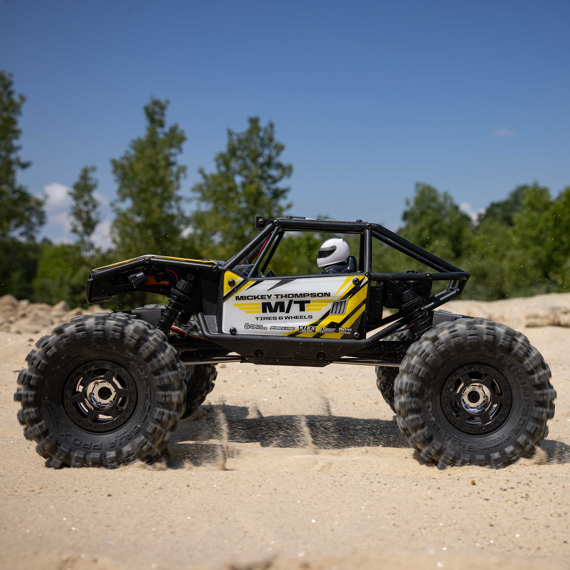 Axial 1/18 UTB18 Capra 4WS 4X4 RTR Brushed Rock Crawler (Battery & Charger Included), Yellow