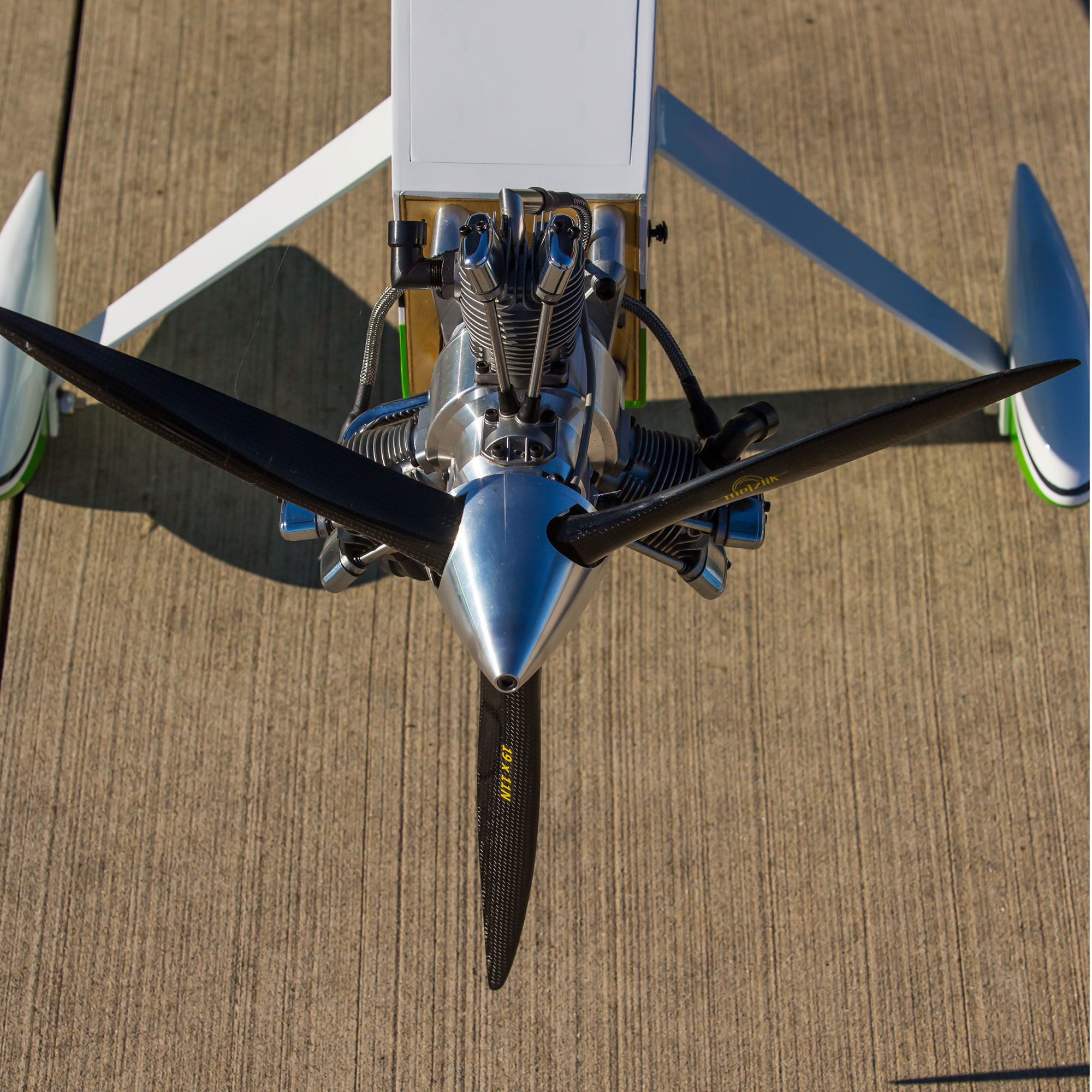 Hangar 9 Ultra Stick 30cc ARF, 81"