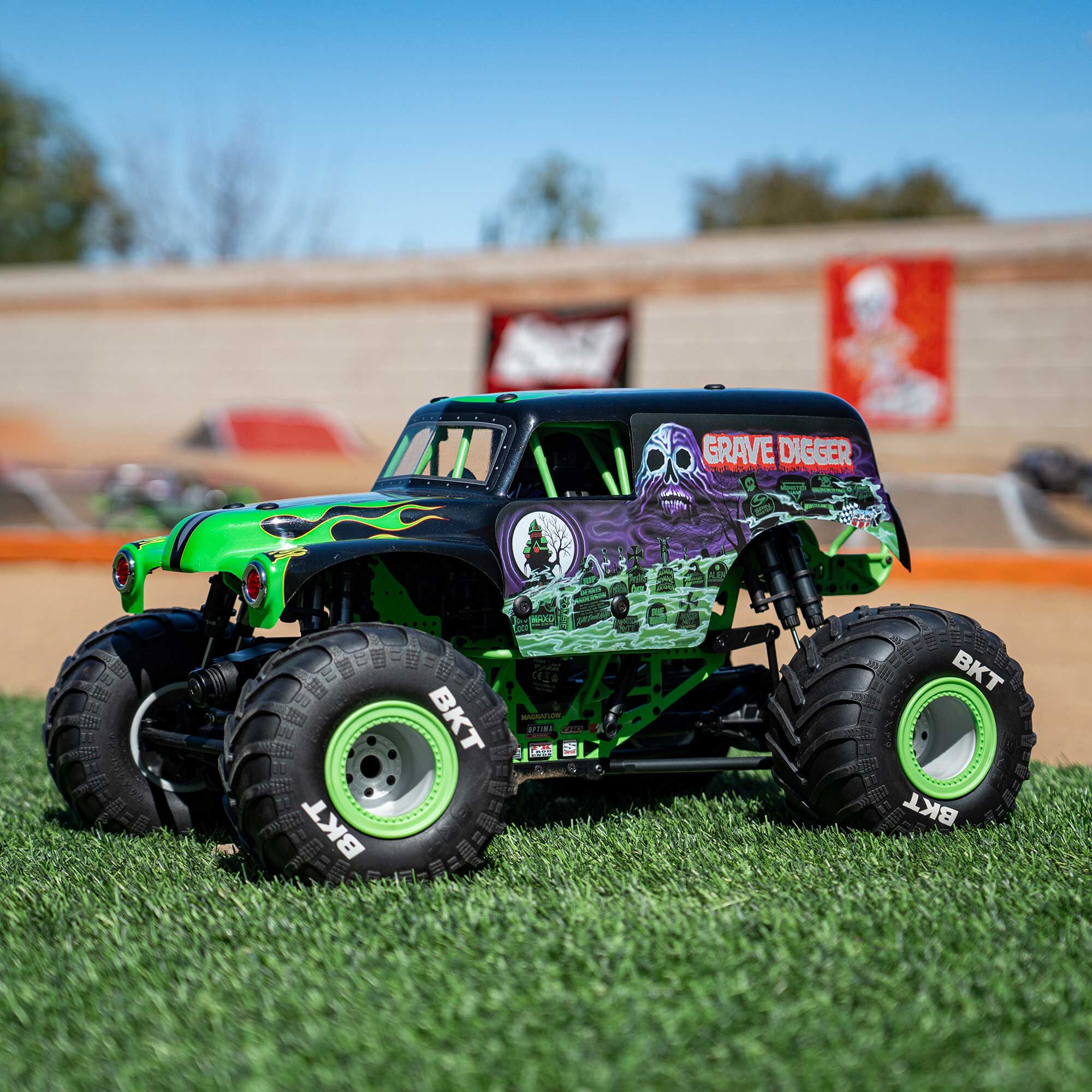 Losi 1/8 LMT 2.0 Grave Digger 4X4 Solid Axle Brushless Monster Truck RTR, Green