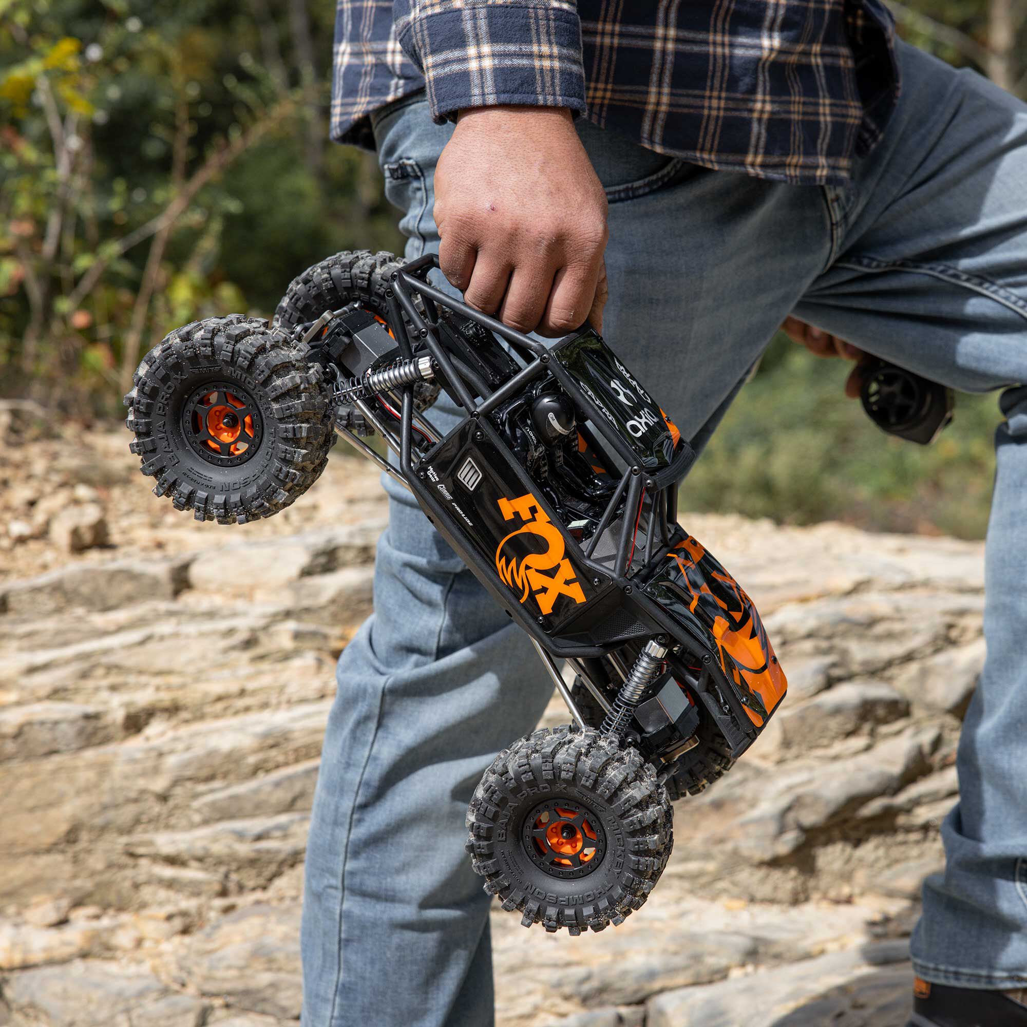 Axial 1/10 UTB10 Capra 1.9 4WS 4X4 Unlimited Trail Buggy Brushed RTR, Orange