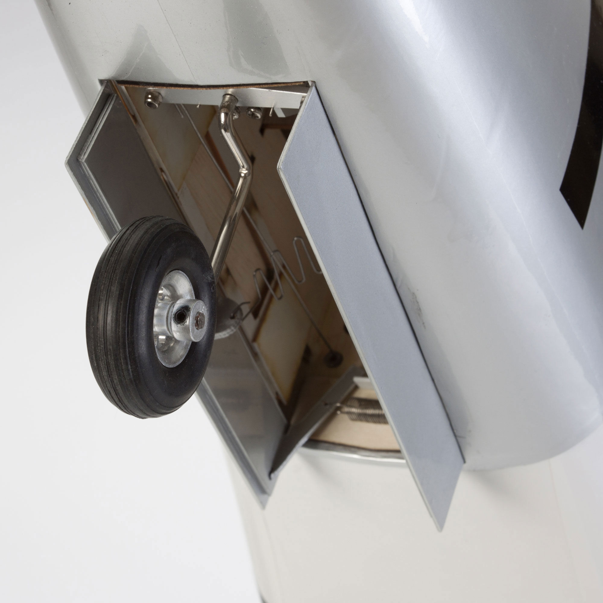 Hangar 9 P-51D Mustang 60cc ARF, 89"