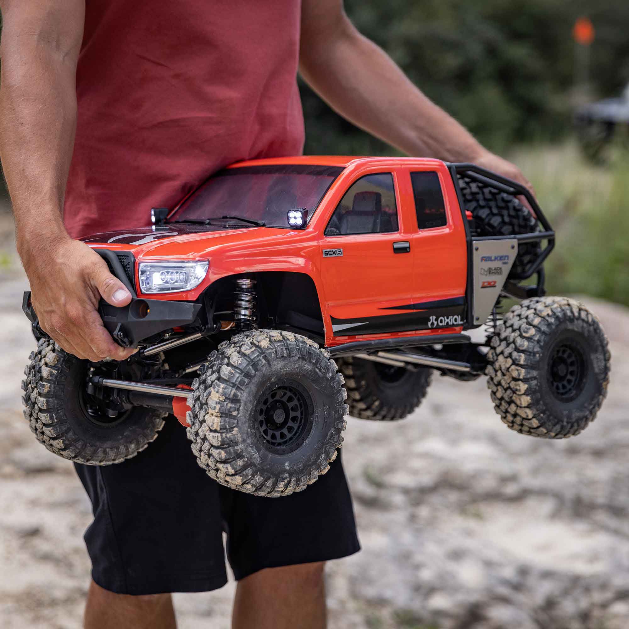 Axial 1/6 SCX6 Trail Honcho 4X4 RTR Brushed Rock Crawler, Red