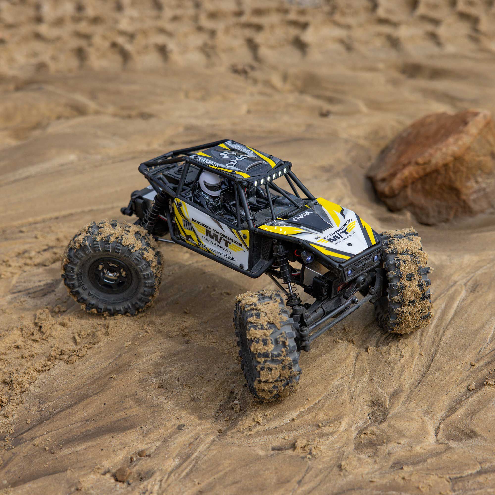 Axial 1/18 UTB18 Capra 4WS 4X4 RTR Brushed Rock Crawler (Battery & Charger Included), Yellow