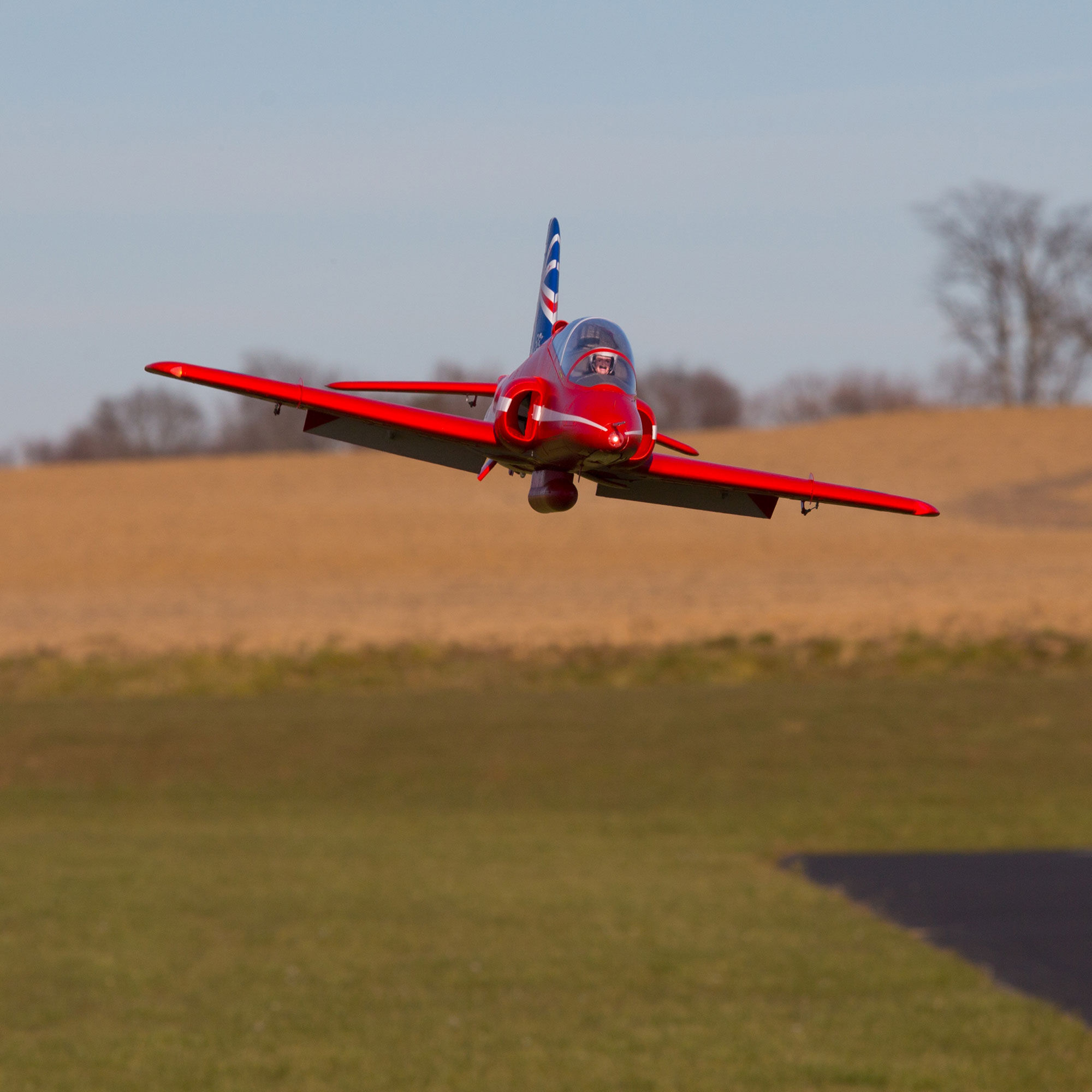 FMS BAE Hawk Red Arrow 80mm EDF Jet PNP