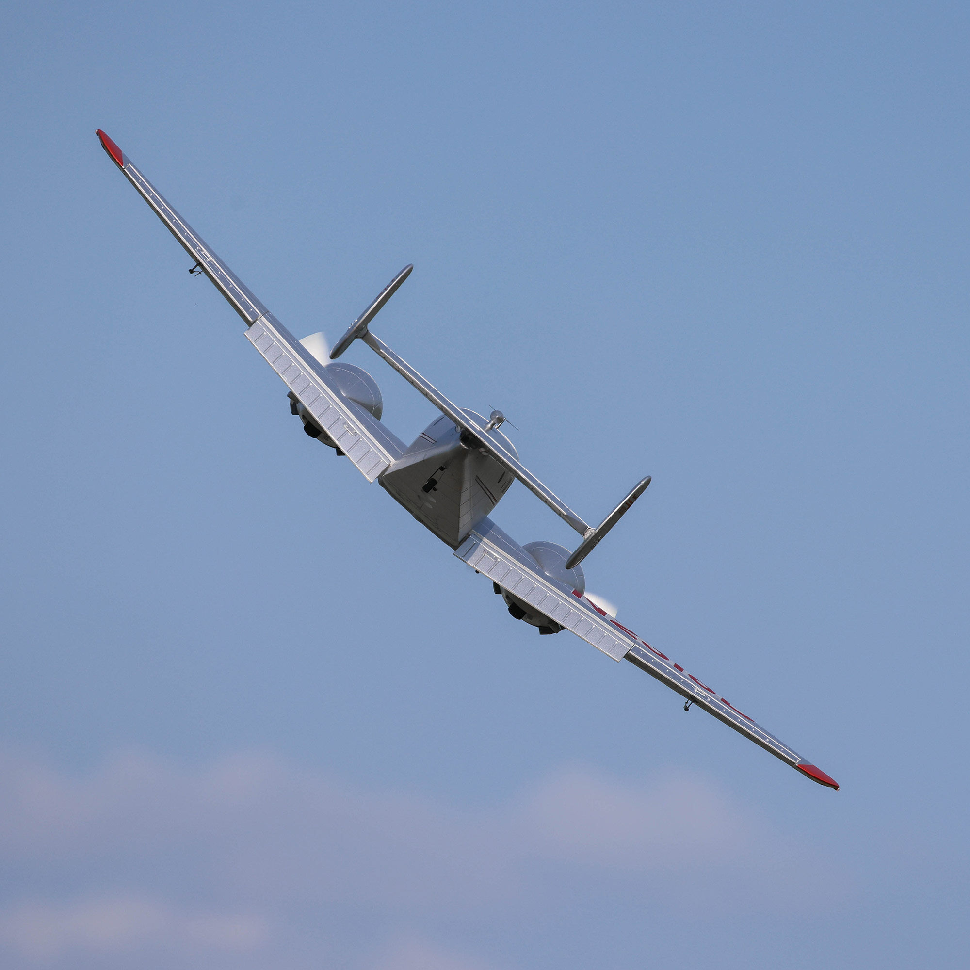 E-flite Beechcraft D18 1.5m BNF Basic