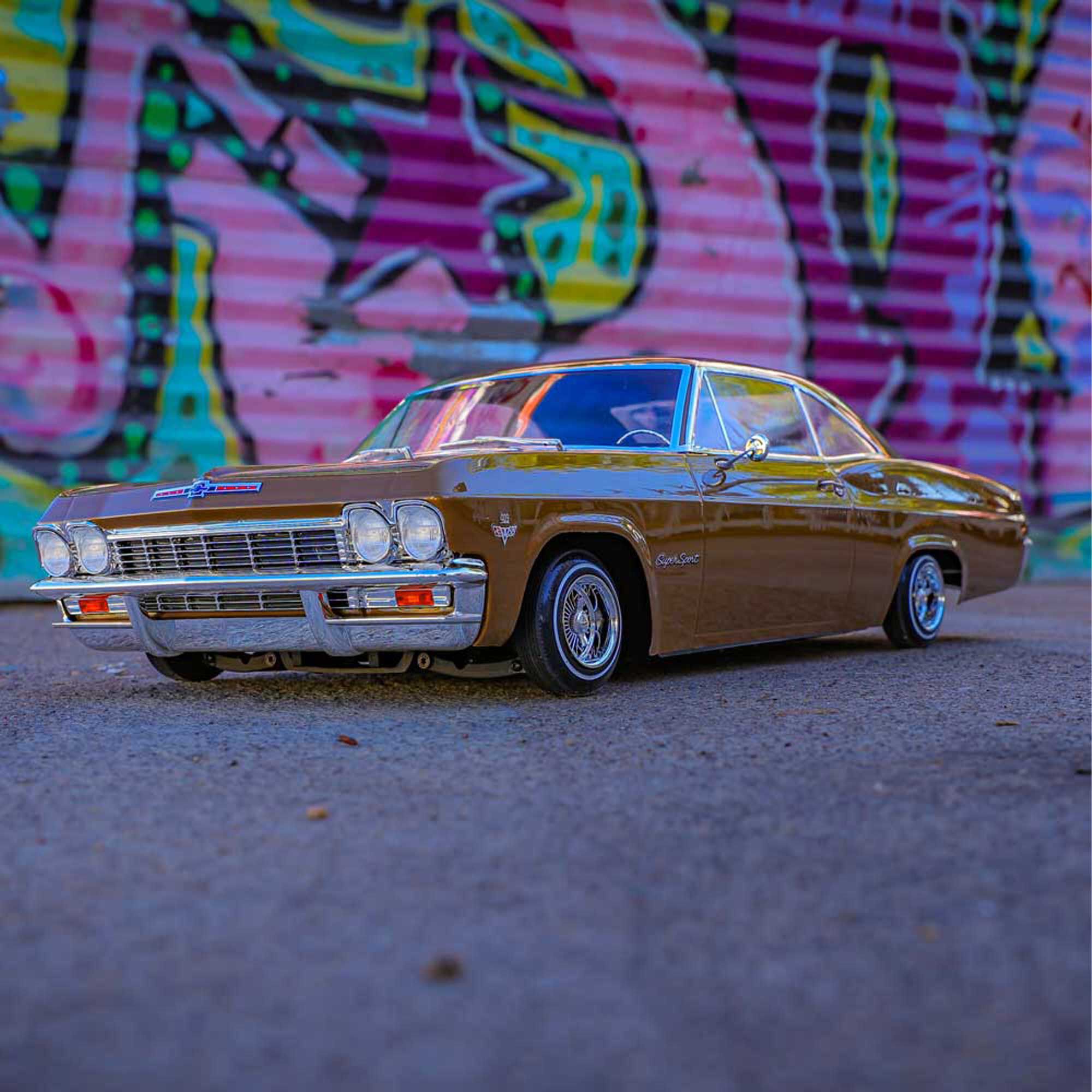 Redcat Racing 1/10 SixtyFive Chevy Impala SS 2WD Hopping Lowrider RTR, Rootbeer