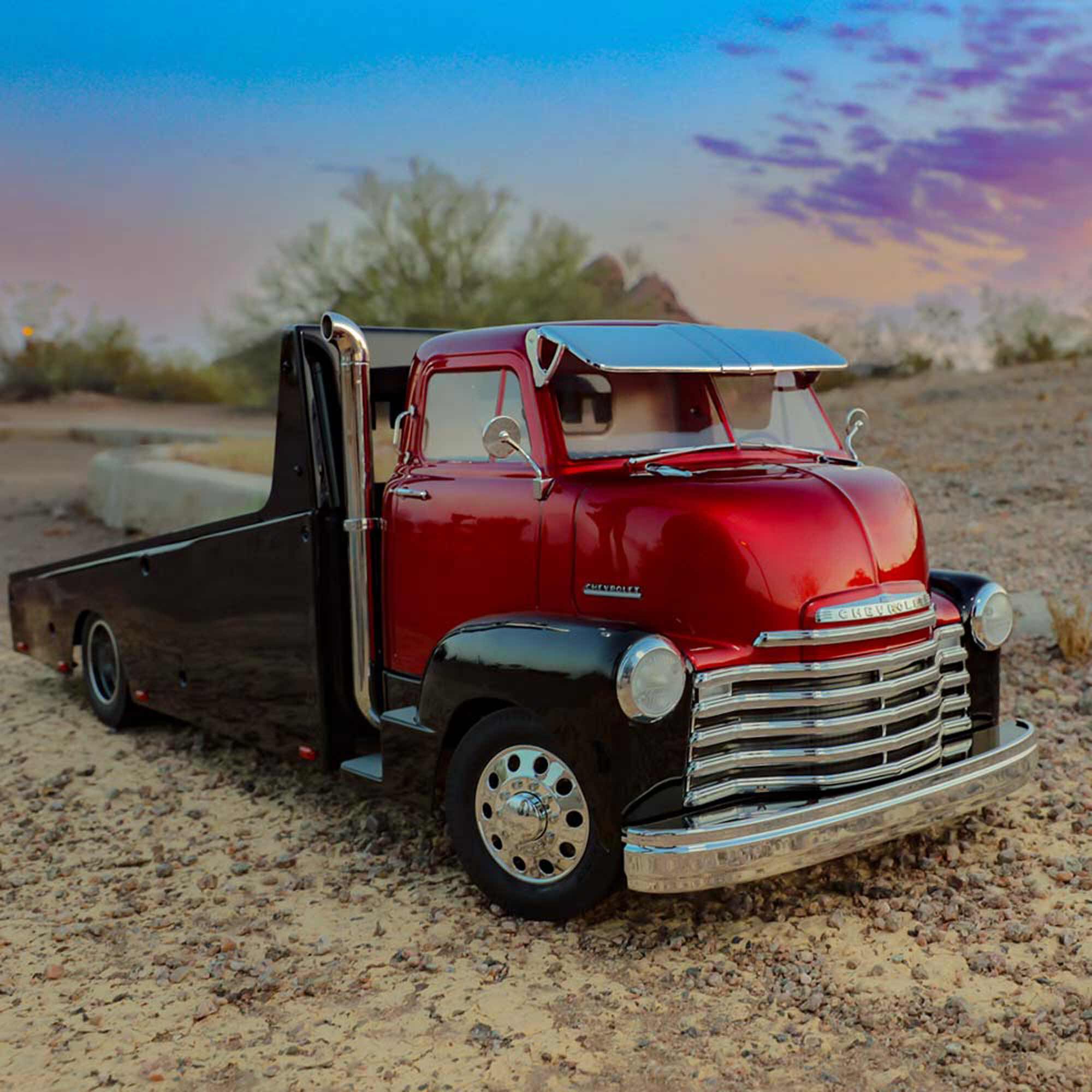 Redcat Racing 1/10 Custom 1953 Chevrolet Cab Over Engine Hauler RTR, Candy Red