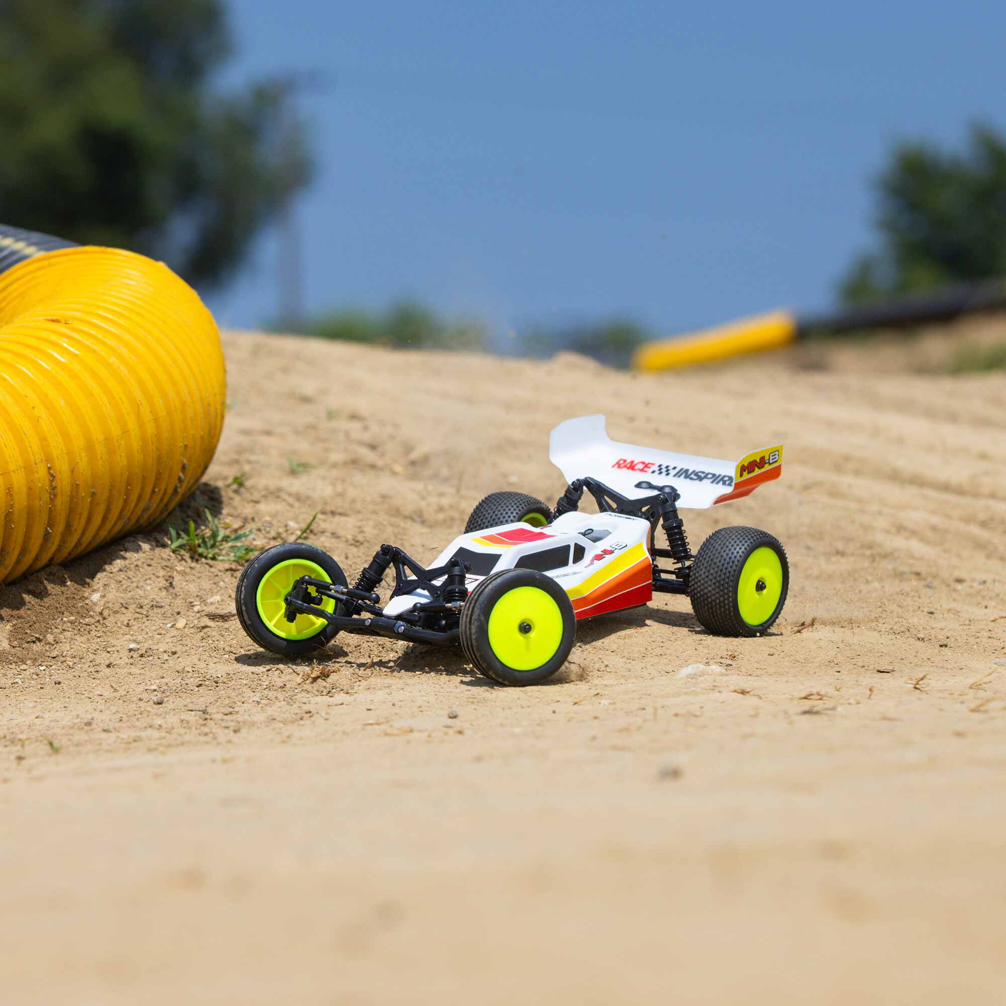 Losi 1/16 Mini-B 2S 2WD RTR Brushless Buggy (Battery & Charger included), Red