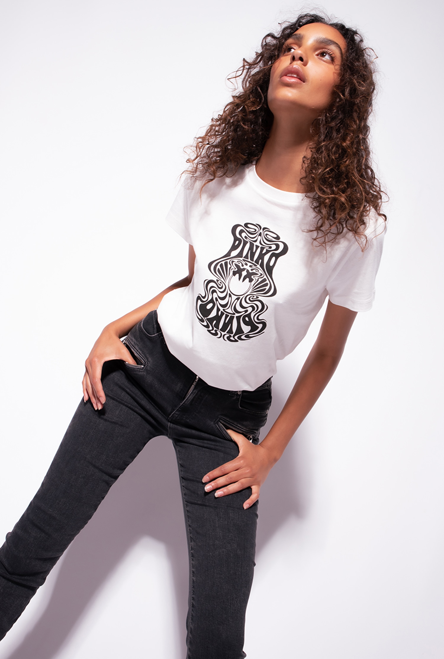 T-shirt with Love Birds logo