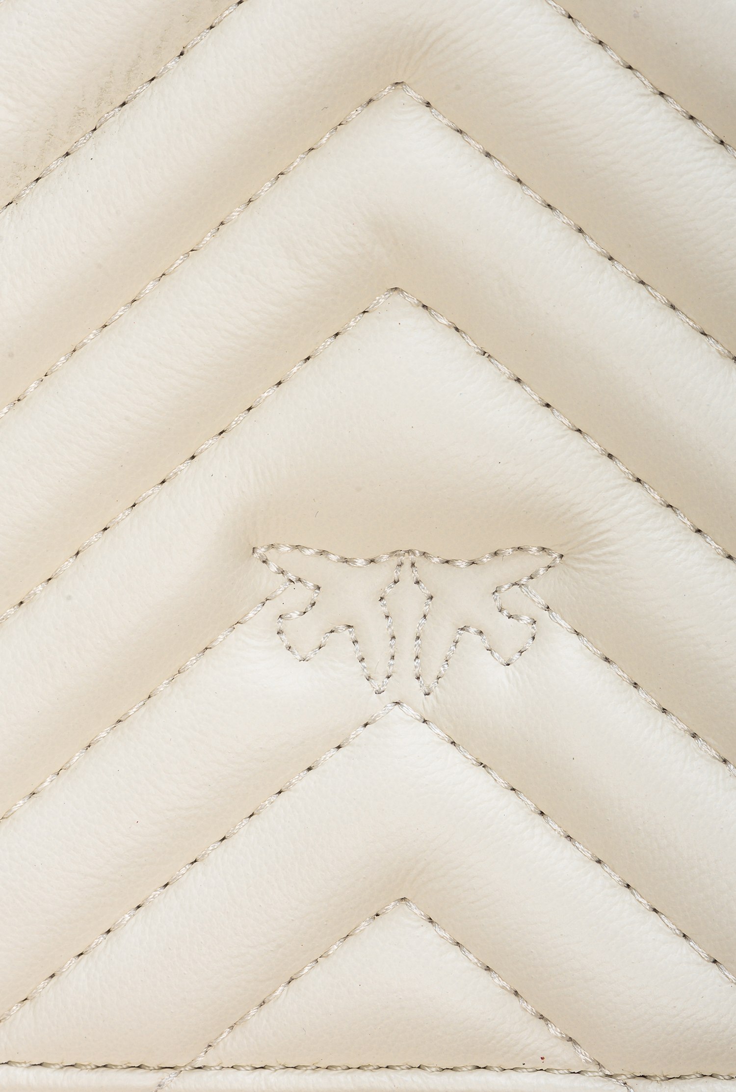 Classic Love Bag Click V Quilt