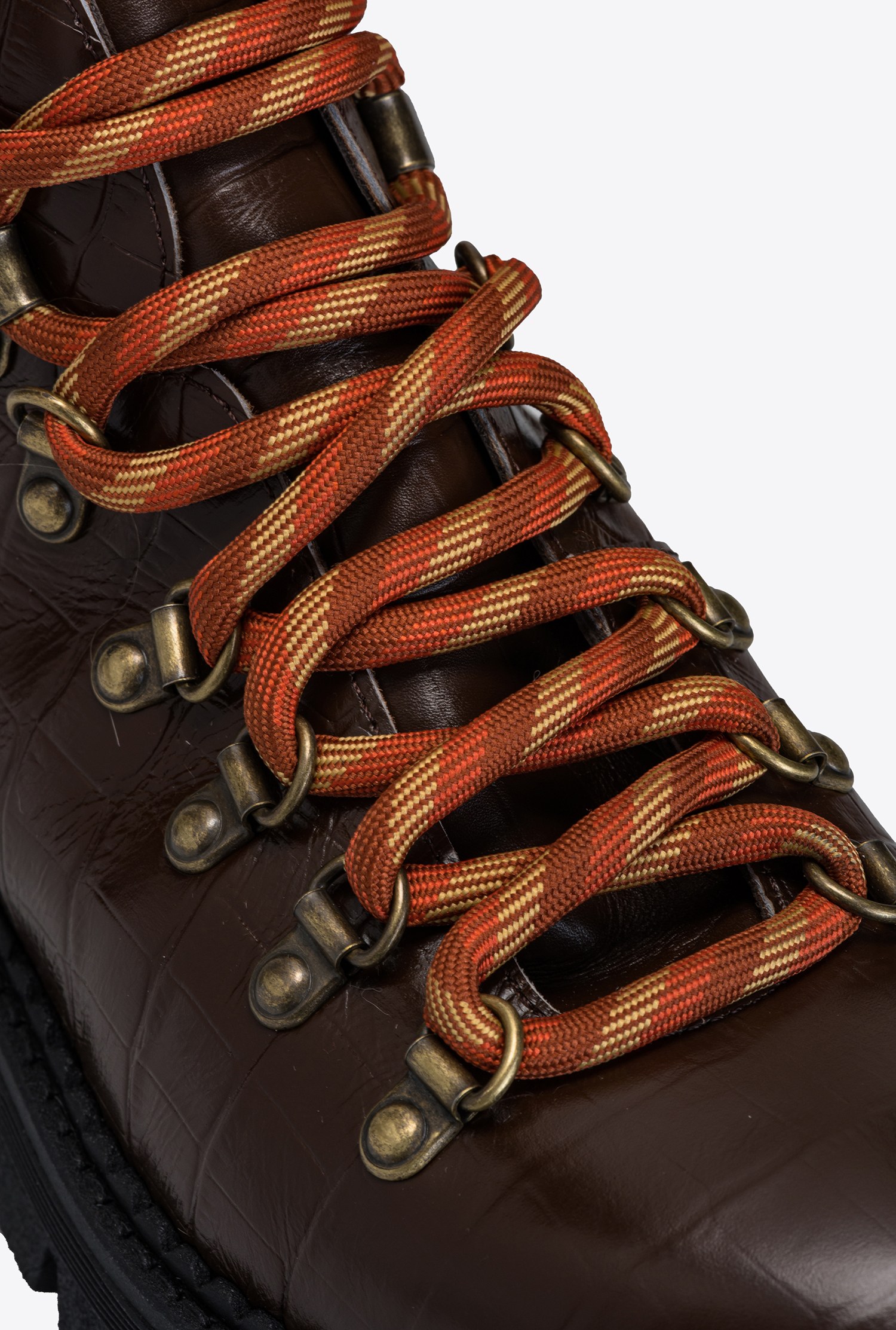 Leather boots with cord insert