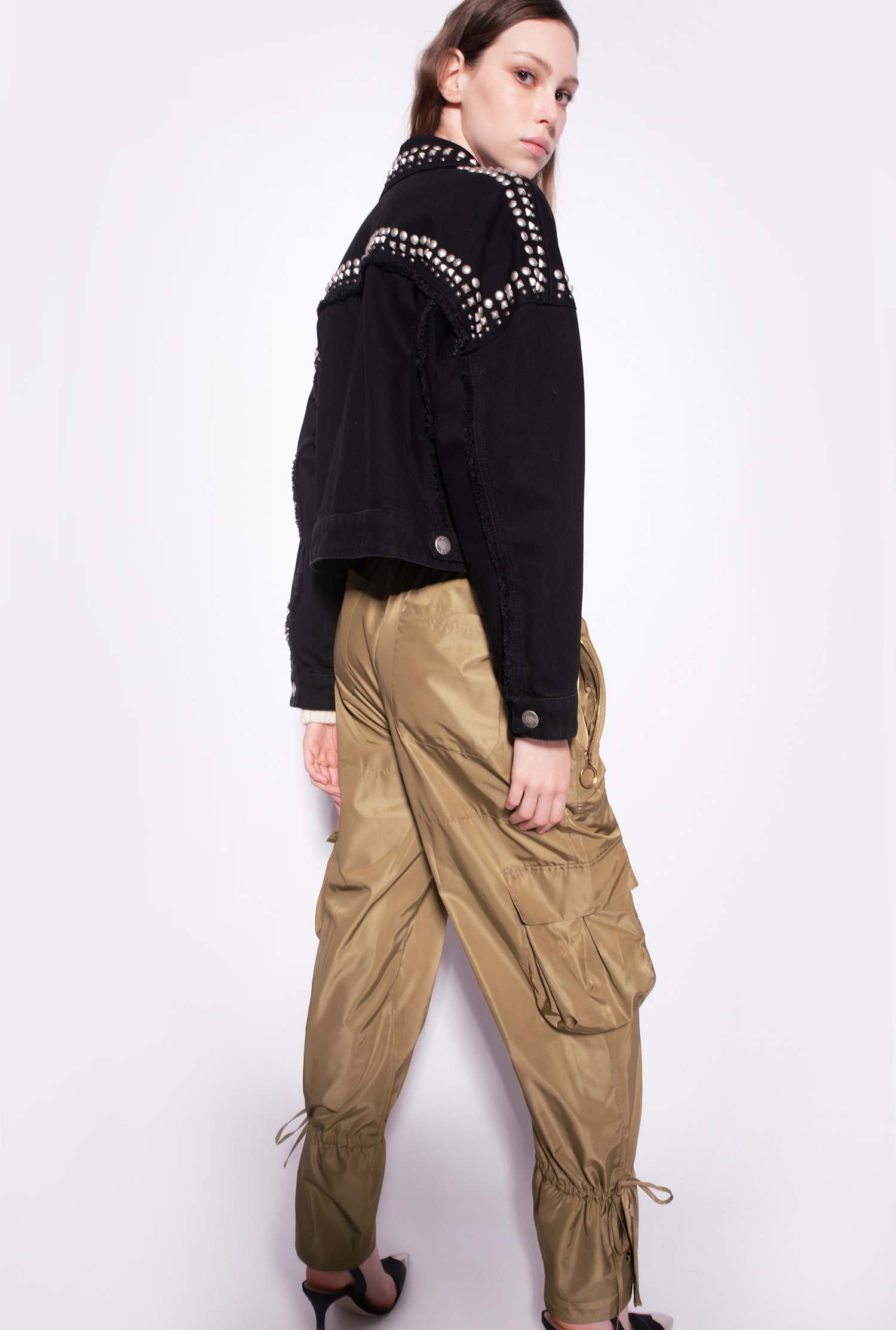 Bull fabric jacket with studs