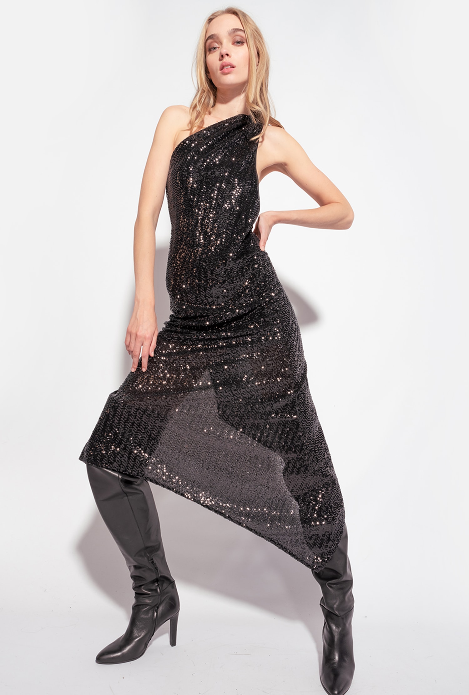 Fully sequinned one-shoulder dress