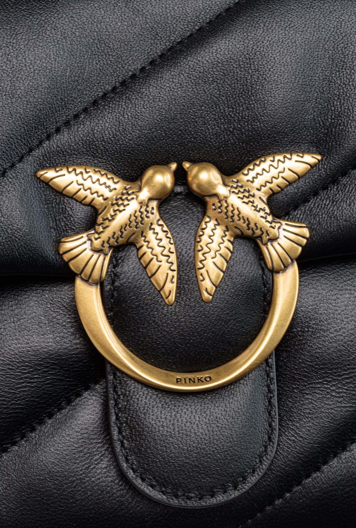 Classic Love Bag Puff Maxi Quilt