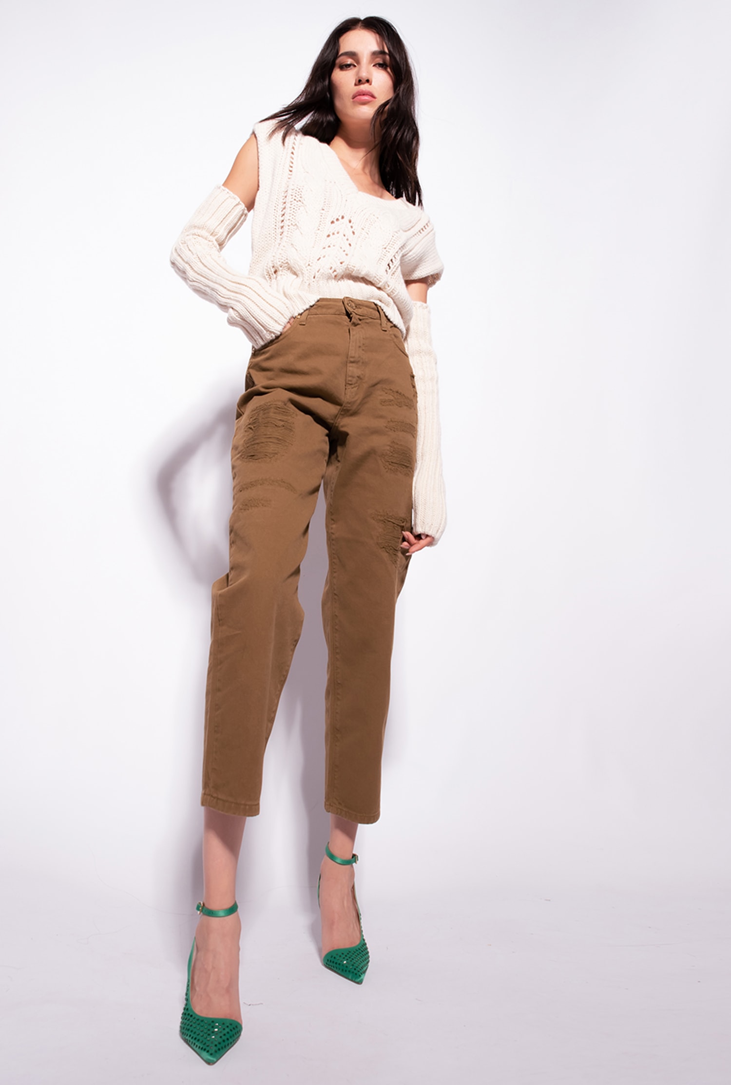 Mom-fit trousers in ripped bull fabric