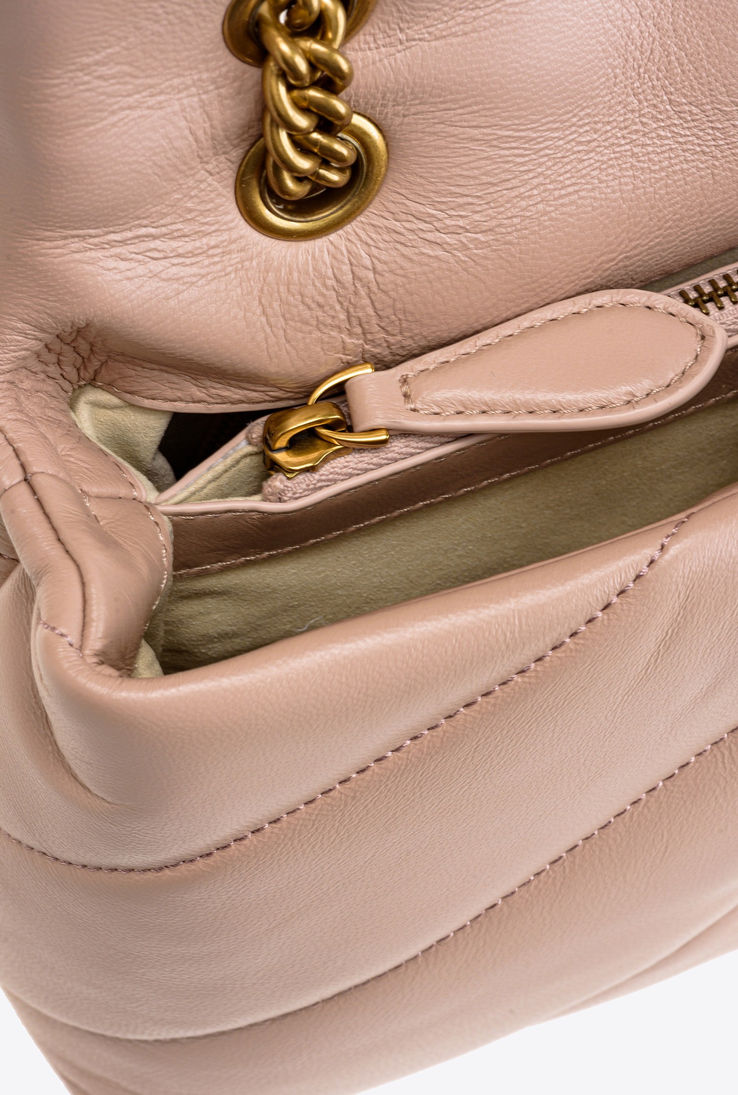 Classic Love Bag Puff Maxi Quilt