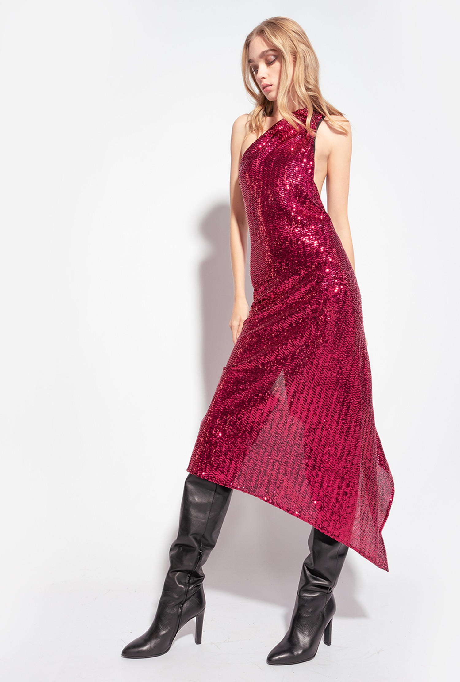 Fully sequinned one-shoulder dress