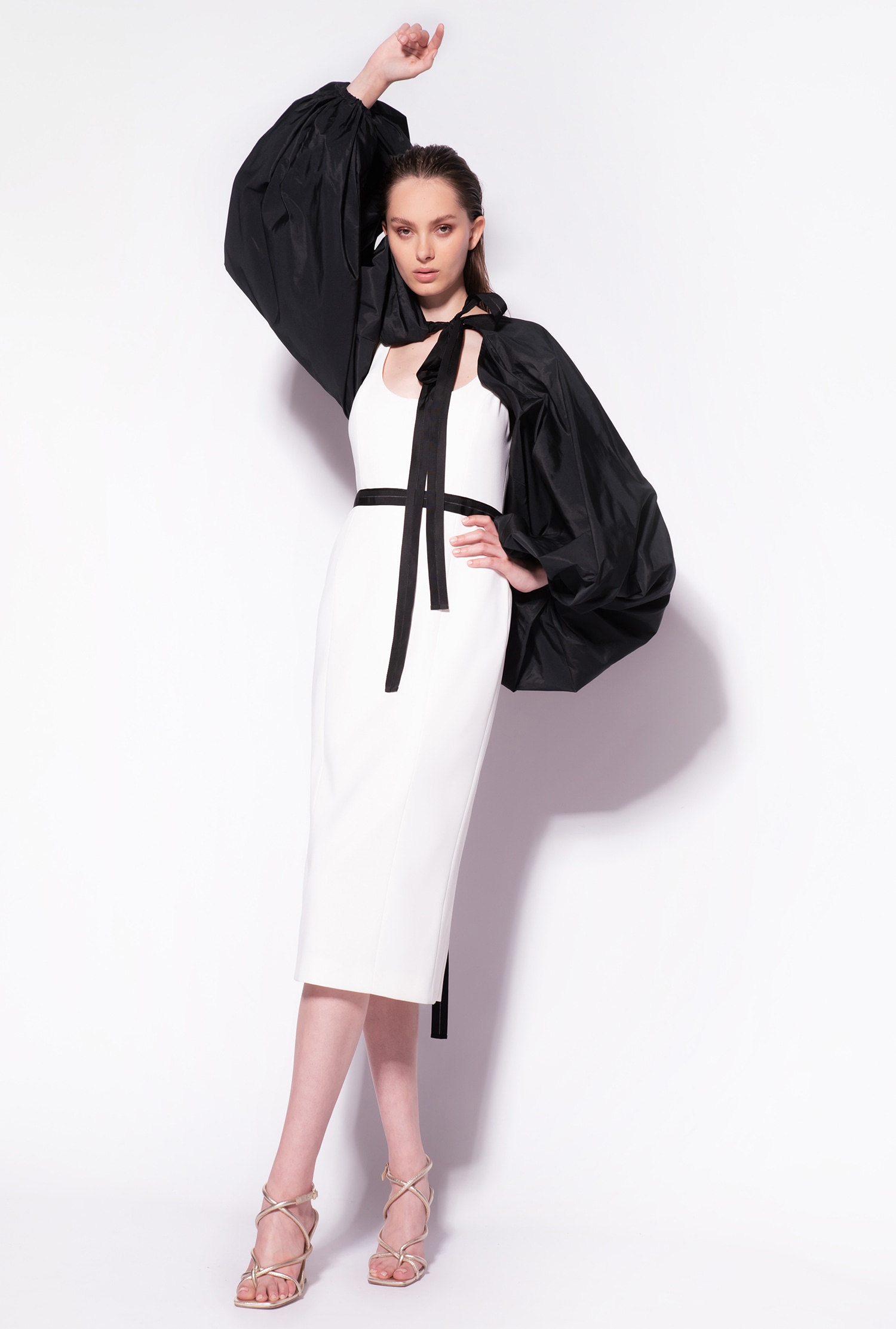 Calf-length dress with bow