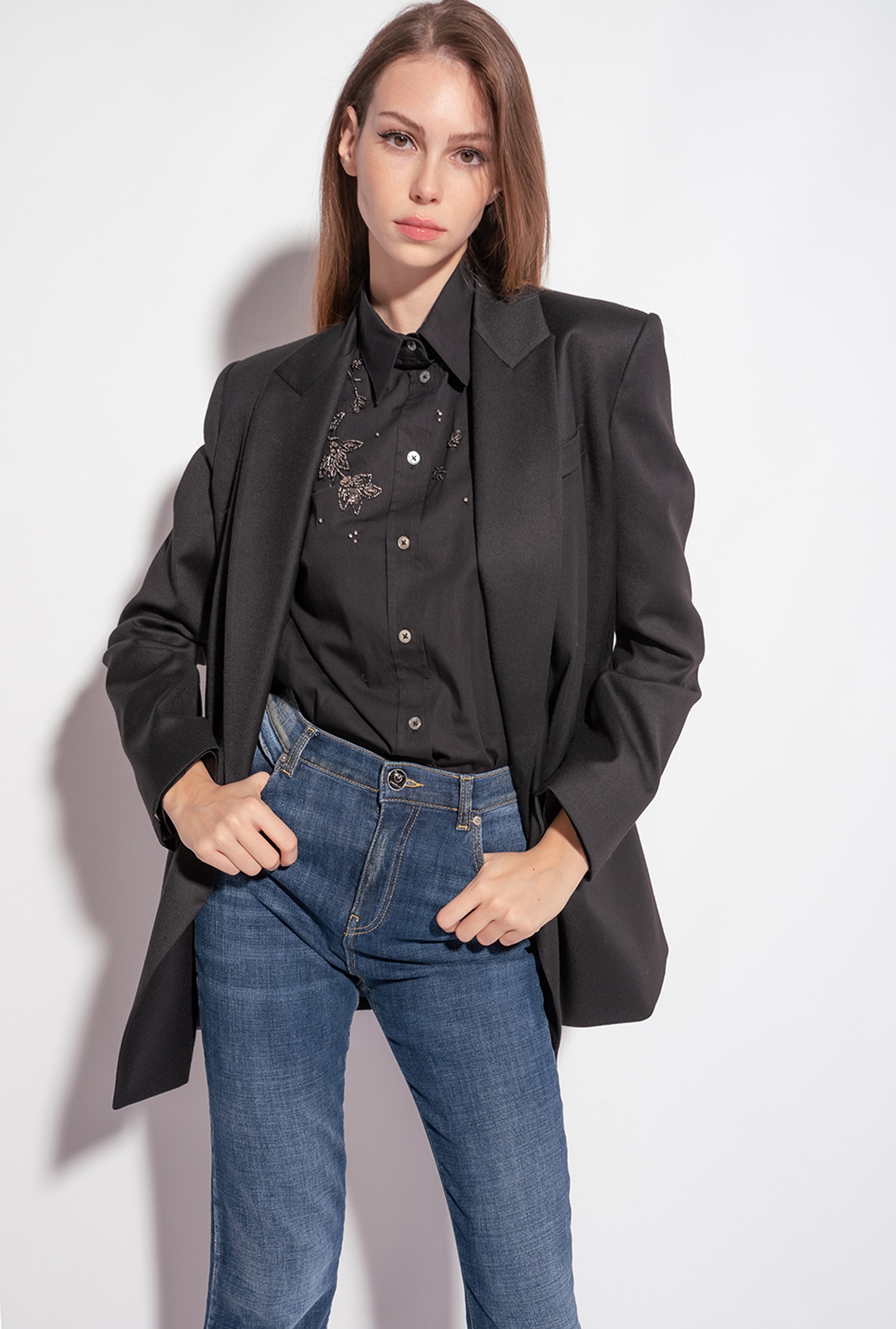 Poplin shirt with floral embroidery