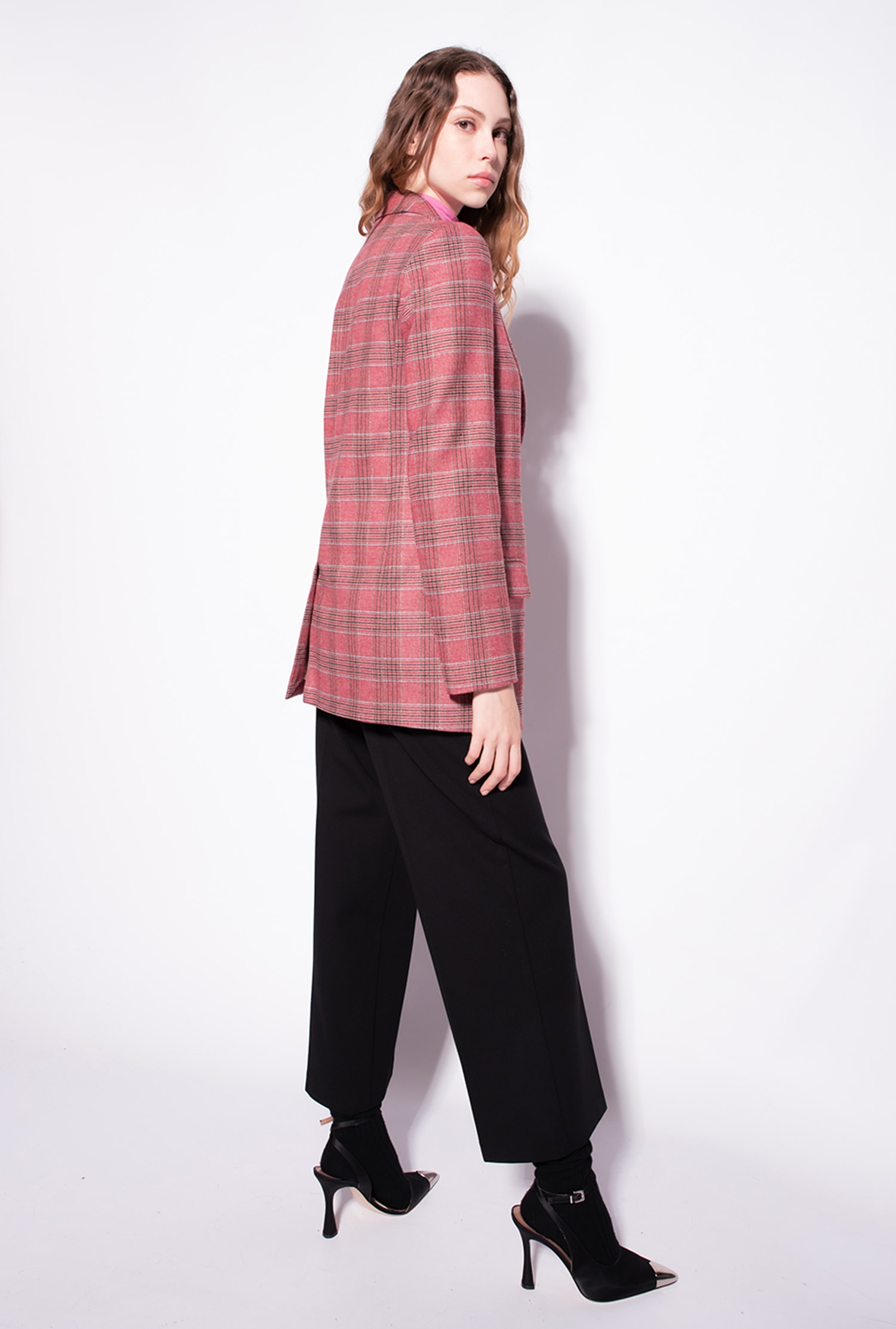 Loose-fitting stretch trousers