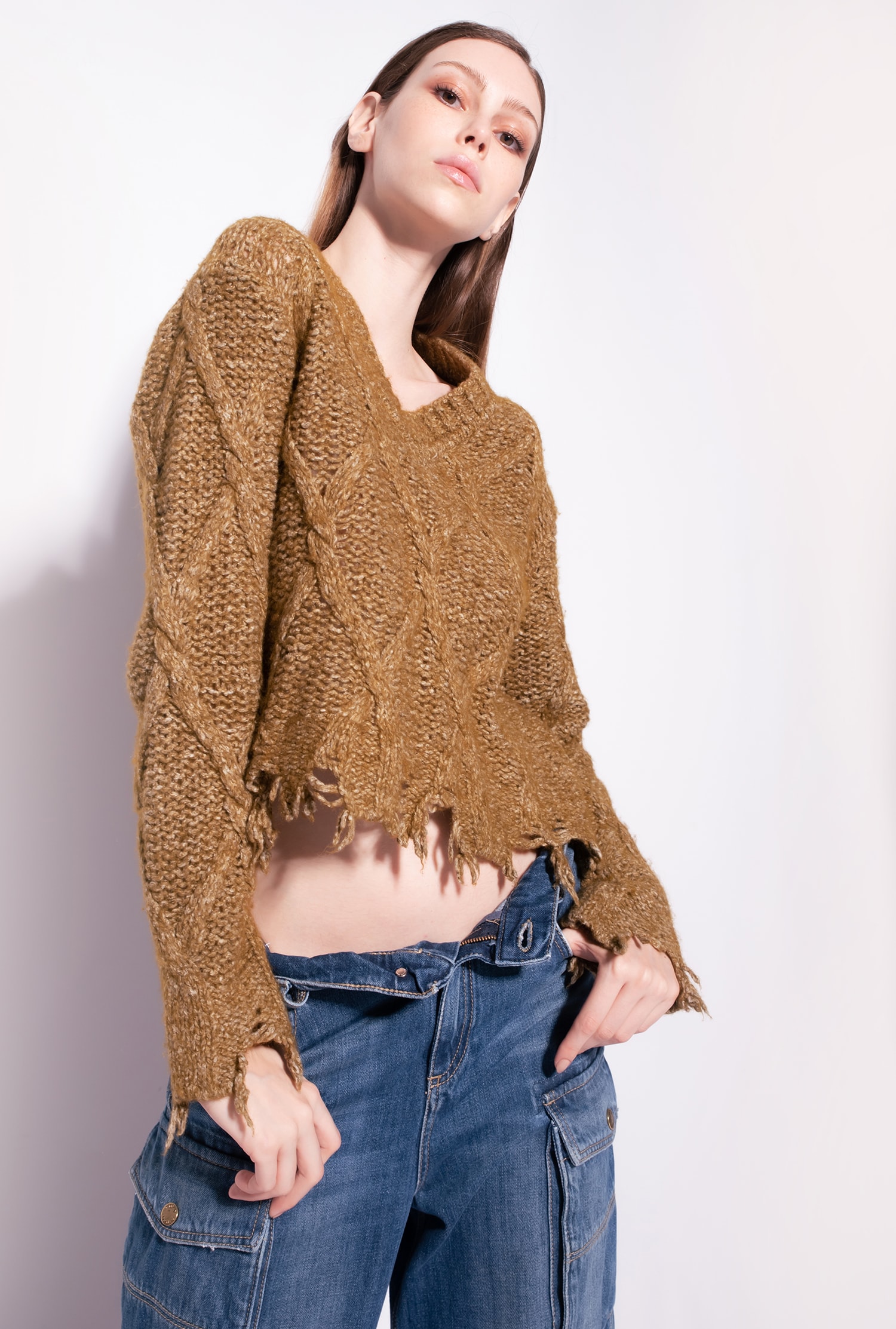 Used-look pullover with maxi-diamond knit