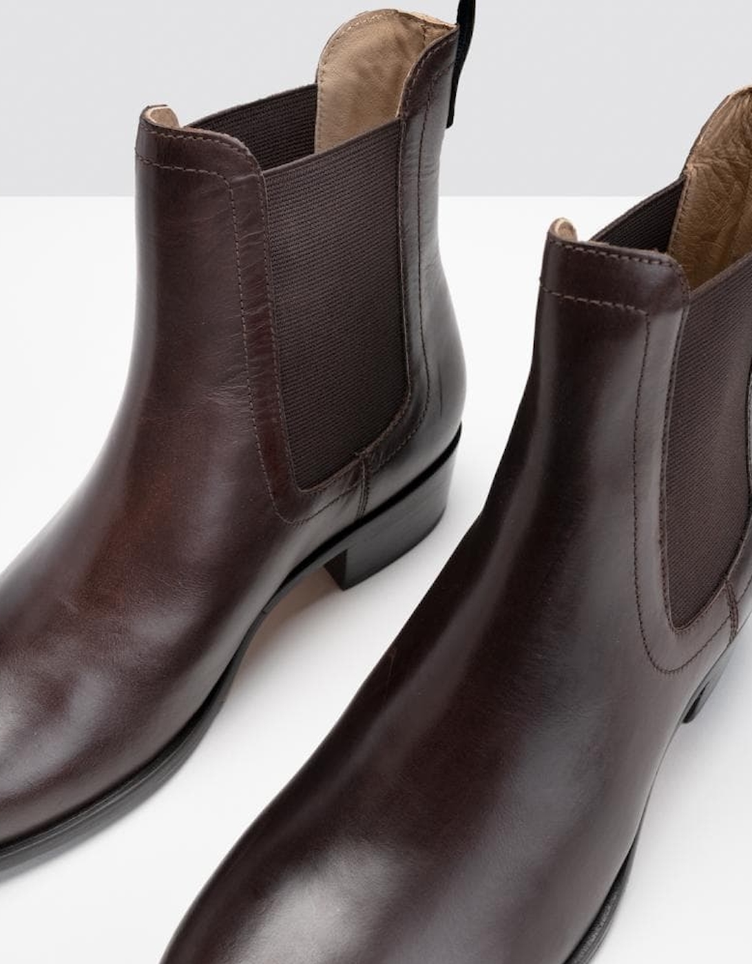 Joules Stamford Heeled Leather Chelsea Boot