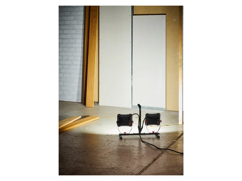 PARKSIDE PERFORMANCE® Projecteur à LED PASB 100 A3