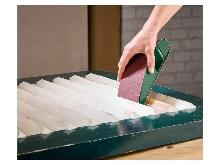 Bandes abrasives ou Ponceuse manuelle pour bandes abrasives