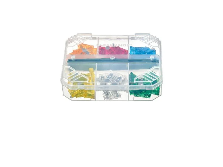 Assortiment de pièces basse tension