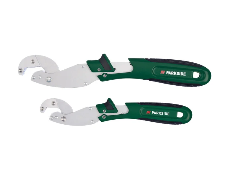 Clé à cliquet avec douille universelle ou clés de serrage universelles