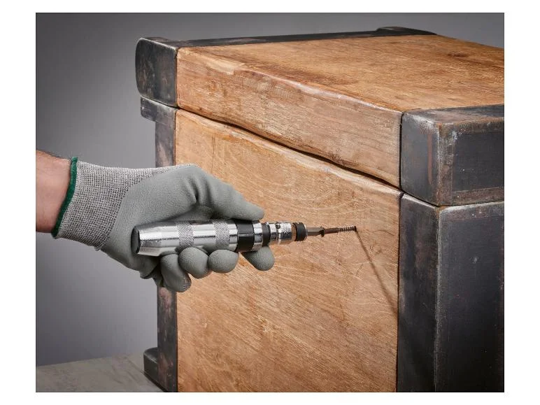 Set d'accessoires pour vis ou écrous