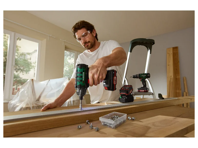 Visseuse d’angle à choc sans fil + Chargeur de batterie + Batterie, 20V