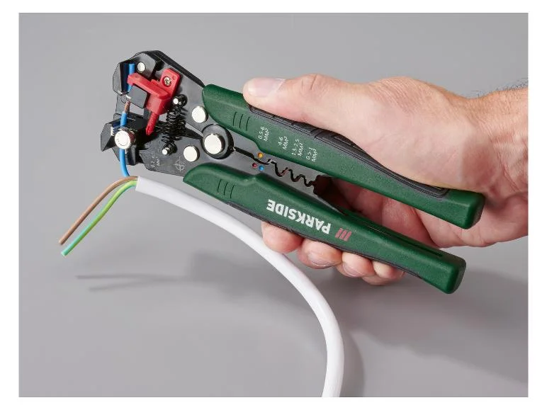 Pince à sertir avec accessoires PCZS 231 C2