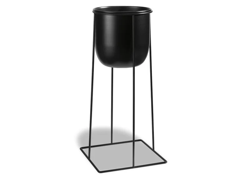 Pot de fleurs avec cadre métallique