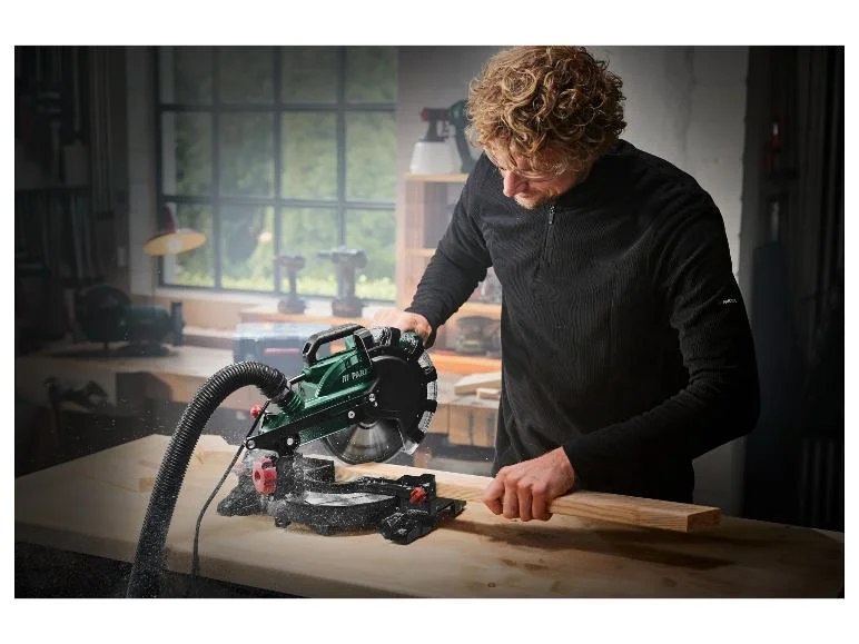 Scie à onglet + Support de machine universel