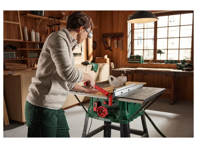 Scie circulaire de table PTKS 2200 A1, 2200 W