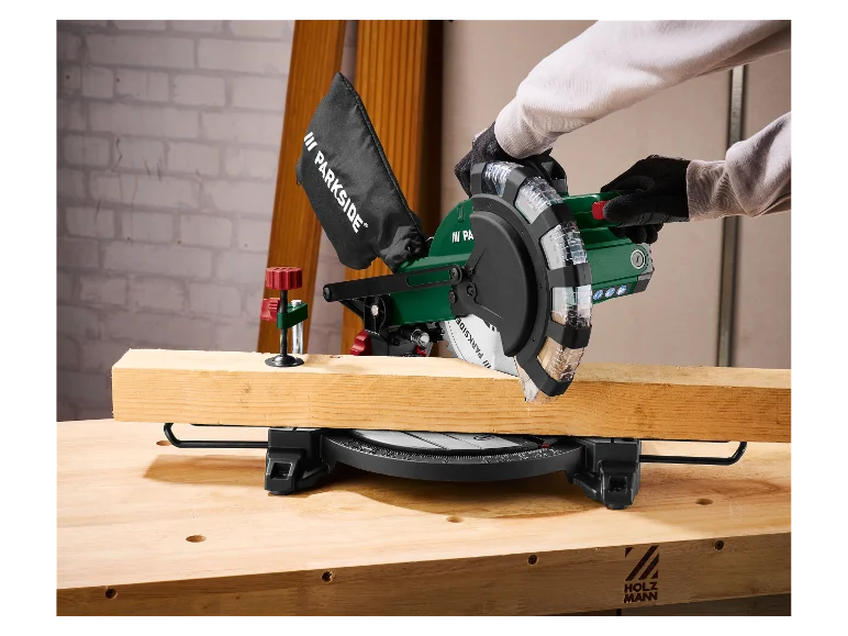 Scie à onglet PKS 1500 C4