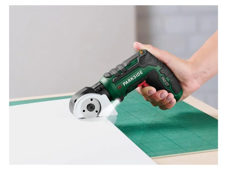 Visseuse sans fil avec embouts interchangeables PAS D7, 4 V