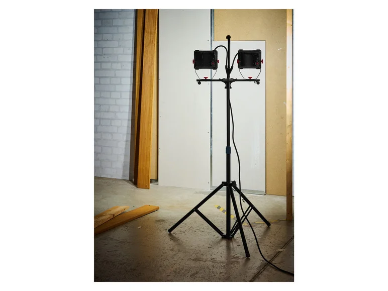 PARKSIDE PERFORMANCE® Projecteur à LED PASB 100 A3